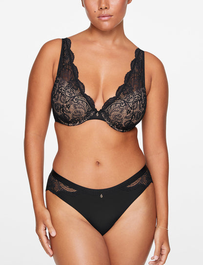 Lace Contour Plunge Bra